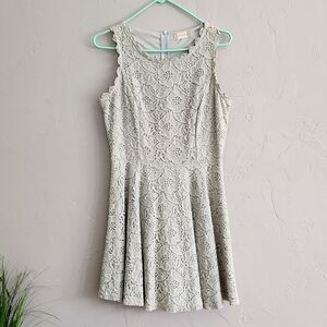 Altar'd State Green Sleeveless Lace Dress M